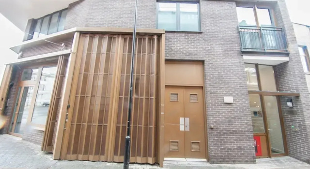 Quiet, Spacious 1BR Hackney Central Flat for 3, Забронировать Отель Хокни Лондон, рядом с Музей Хэкни