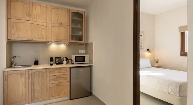One bdr Apartment for 4-sea View-hot Tub-parking