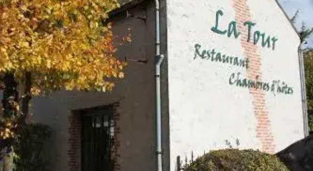 Le Relais de la Tour, Book Hotel  