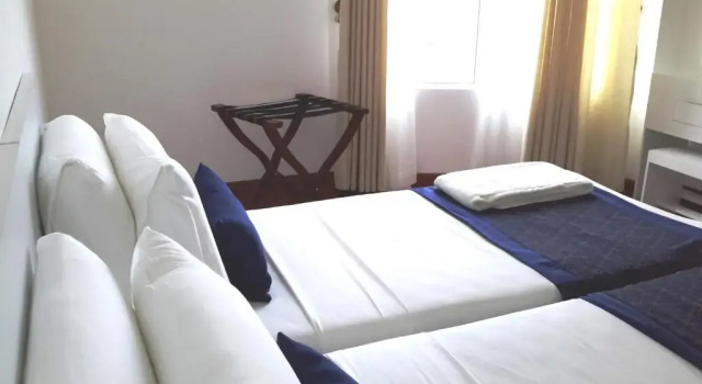 Nilaveli Ocean Condos, Prenota Hotel Hotel a Distretto di Trincomalee con piscina, Piscina