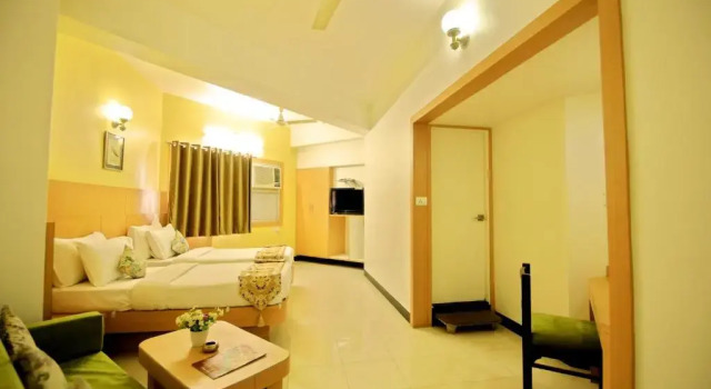 Двухместный номер Deluxe Ashish Palace - A City Centre Hotel