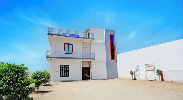 Fabhotel Sri Ram Milan Palace