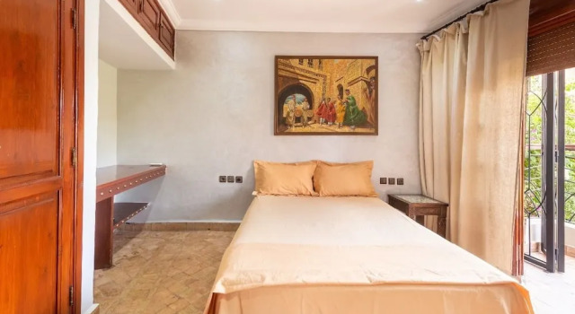 Private Villa In Center