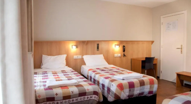 Трёхместный номер Standard Hotel Barry