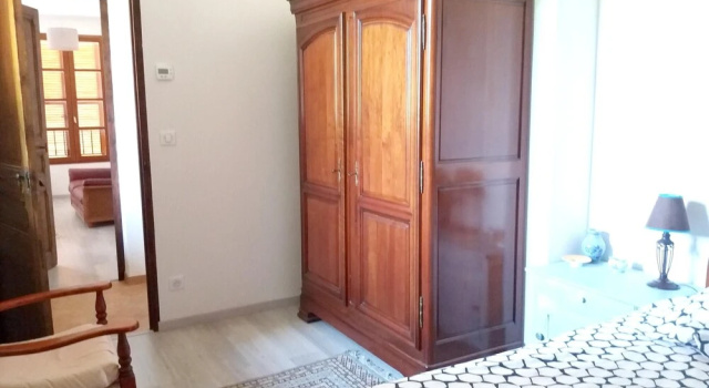 Holiday home Chemin de la Rouviere, Забронировать Апартаменты/квартира Отели Hautes-Alpes с парковкой, Парковка