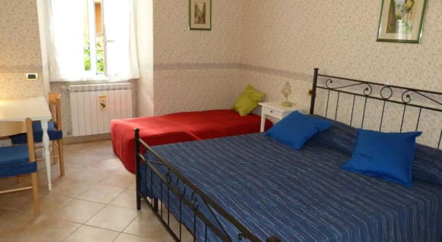 Rossanella House, Забронировать Отель Отели Рима с парковкой, рядом с Ослиные ворота, Парковка