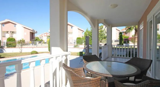 Aguarius Villas, Rezerwuj Willa Hotele w Side Coast z basenem, Basen
