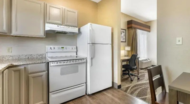 Четырёхместный номер Standard Best Western Plus University Inn, Olean NY