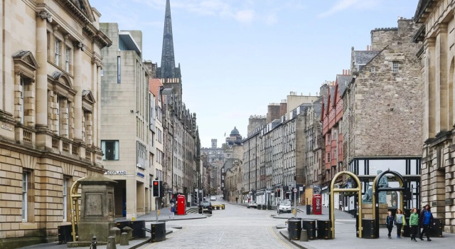 Gorgeous Royal Mile Mansion Apartment, Забронировать Апартаменты/квартира Эдинбург Midlothian, рядом с Национальный музей Шотландии