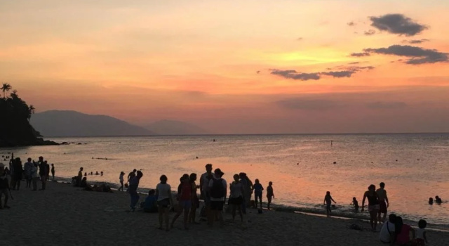 Playa Blanca Beach Resort & Dive Centre, Rezerwuj Ośrodek wypoczynkowy Tanie hotele w Puerto Galera