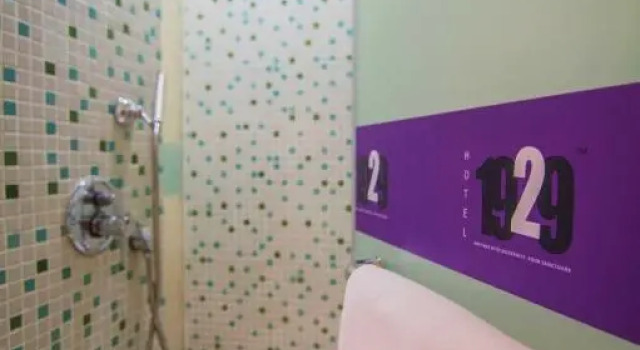 Standardní Dvoulůžkový s manželskou postelí pokoj s balkonem A Hotel Chinatown