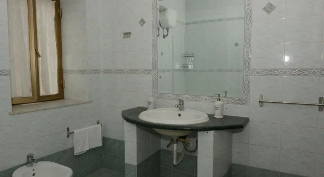 Трёхместный номер Standard Napoli Royal Suite