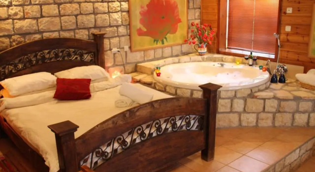 First Light Cabins, Reserva ahora Hotel Amirim 