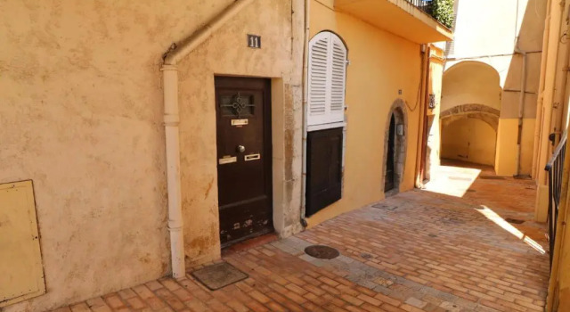 1 bedroom Suquet, 6 min from the Palais, balcony city & port view 220