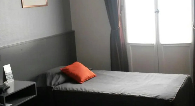 Трёхместный номер Standard Hôtel du Parc Montsouris