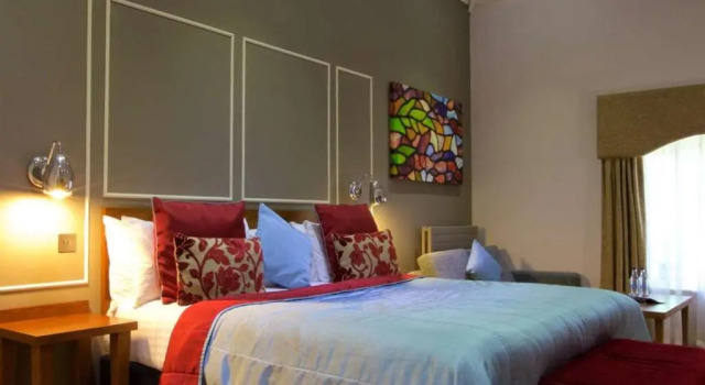 Двухместный номер Superior London Chigwell Prince Regent Hotel, BW Signature Collection