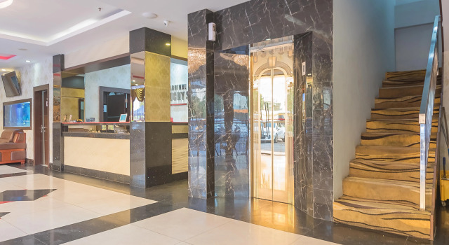 RedDoorz Premium near Grand Batam Mall