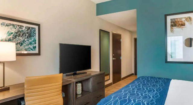 Номер Standard Comfort Inn & Suites Miami International Airport
