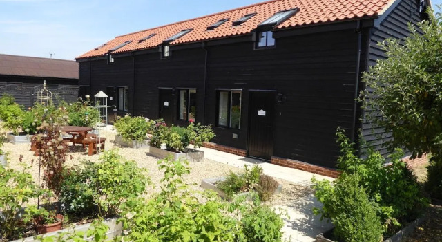 Molletts Farm, Забронировать Фермерский дом Саксмандем Суффолк