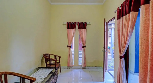Ciung Wanara Guest House, Забронировать Гостевой дом Денпасар Denpasar Municipality