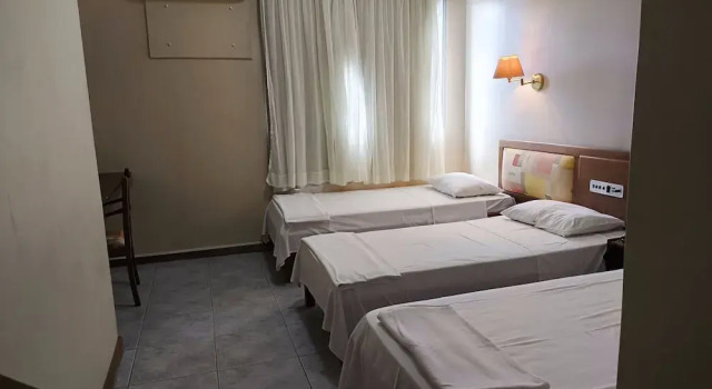 Трёхместный номер Standard Hotel Transcontinental