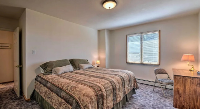 Коттедж Questa Home w/ Views - 13 Mi to Red River Skiing!