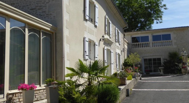 Les Orchidees Jaunay-Clan, Book Hotel Jaunay-Clan 