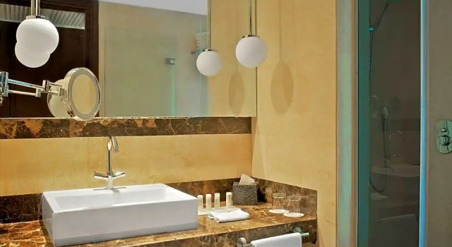Клубный номер Standard с видом на город Le Meridien Pyramids Hotel & Spa