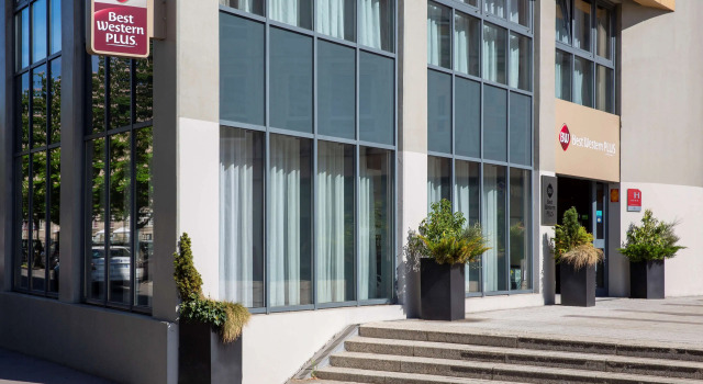 Kyriad Prestige Thionville Centre, Rezervasyon Otel Moselle otoparklı oteller, Otopark