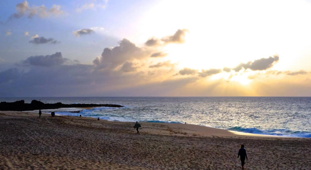 Waimea Bay Cottage, Брондау Демалыс үйі Sand Island АҚШ