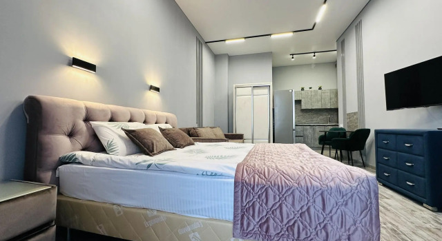Трёхместные апартаменты c 1 комнатой с балконом InnHome Apartments (ИннХоум) на проспекте Свердловский