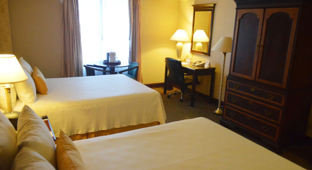 Четырёхместный номер Standard Best Western PLUS Nuevo Laredo Inn & Suites