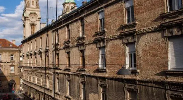 Апартаменты Donos Apartments
