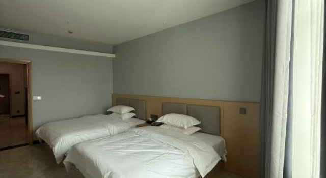 Люкс Deluxe Guangzhou Prince Hotel (Huadu Shiling Leather City)