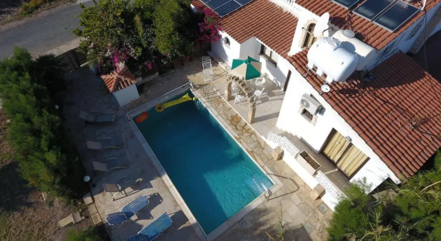 Вилла Lovely six Bedroom Villa in Coral Bay