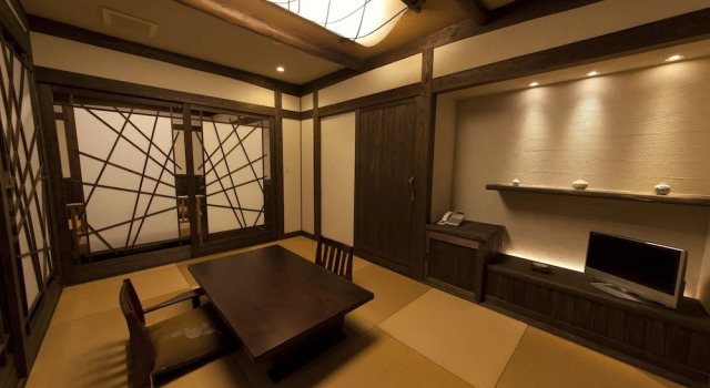 Люкс Gokuraku Onsen Takumi no Yado