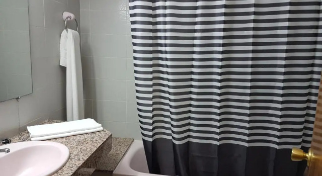 Трёхместный номер Standard с балконом Hotel Neptuno