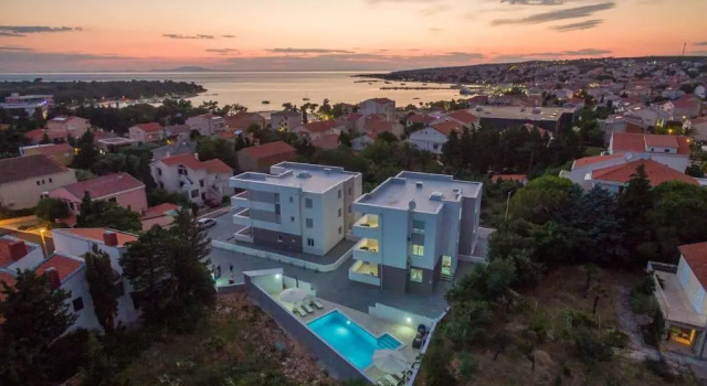 Апартаменты с 2 комнатами Villa Star 6 a centrally located ap. with a pool
