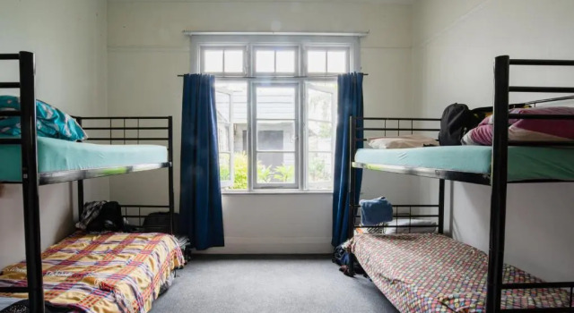 Кровать в общем номере Backpackers Newcastle