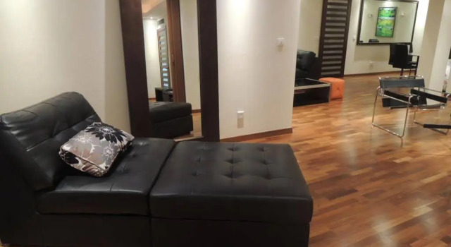 Julia Court 2 Apartment, Boek Appartement Germasogeia 