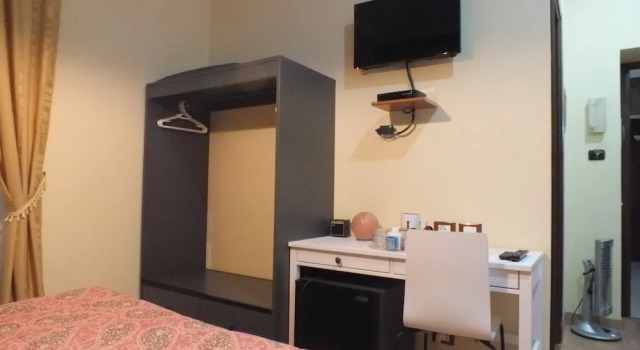 Guest House 64