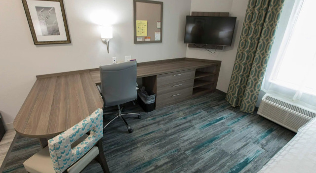 Четырёхместный люкс Candlewood Suites - McDonough by IHG