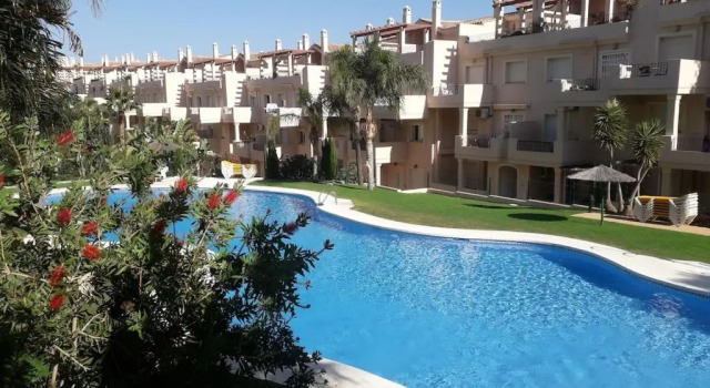 Апартаменты Duquesa Fairways 82, a spacious apartment with fabulous views and facilities