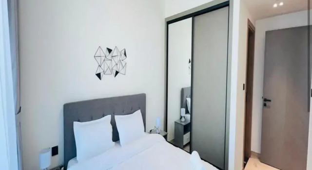 OYO HOME 1408 Standard 1bedroom Apartment Binghatti Emerald, Забронировать Апартаменты/квартира Дубай Эмират Дубай, рядом с Дубайский аквариум
