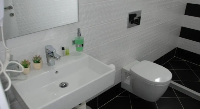 Четырёхместный номер Standard с балконом Villa Green Garden