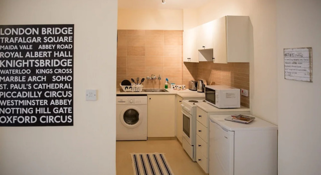 Апартаменты Comfort Paphos Love Shack Apartment
