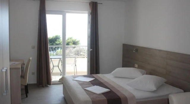 Apartments Bota, 预订 公寓 德尔韦尼克 Makarska Riviera
