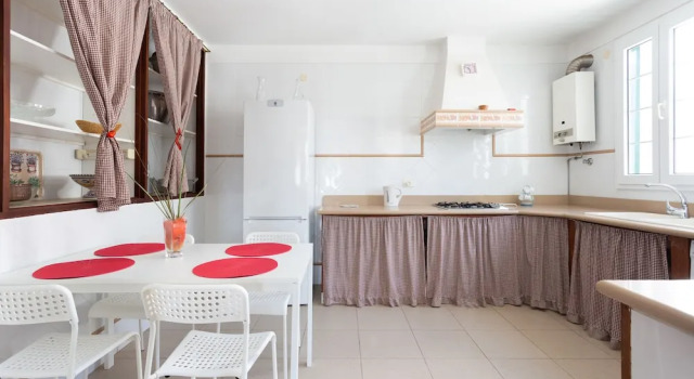 HomeLike Abades Beach