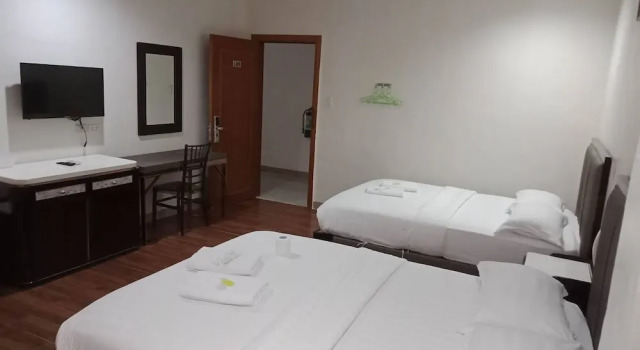 Meaco Royal Hotel - Tabaco