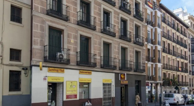 Plaza España IV in Madrid, Забронировать Отель Мадрид Провинция Мадрид, рядом с Церковь Св. Терезы и Св. Иосифа